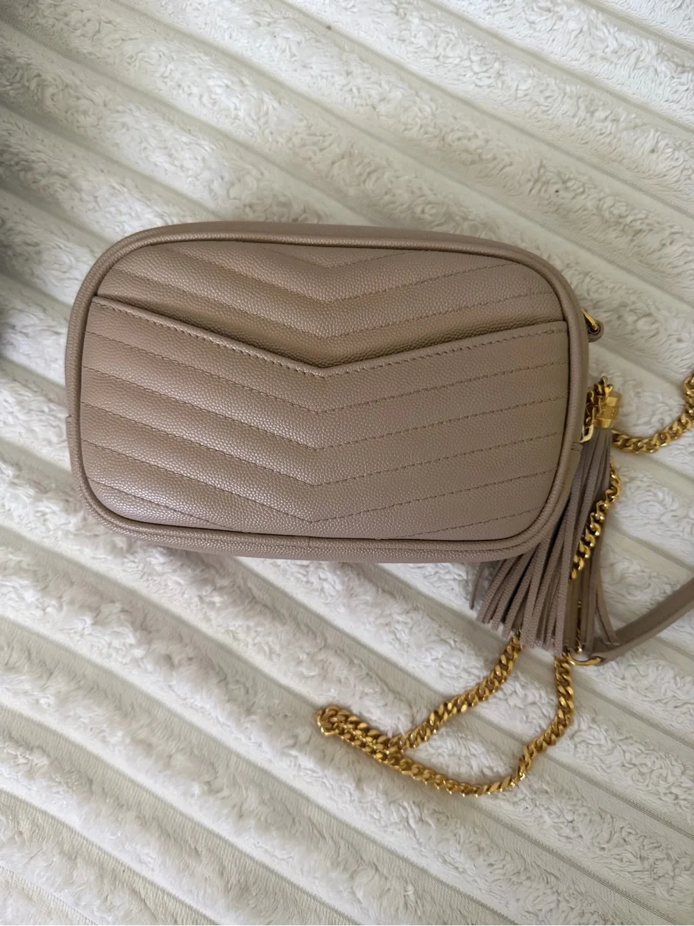 Saint Laurent Beige Lou camera bag